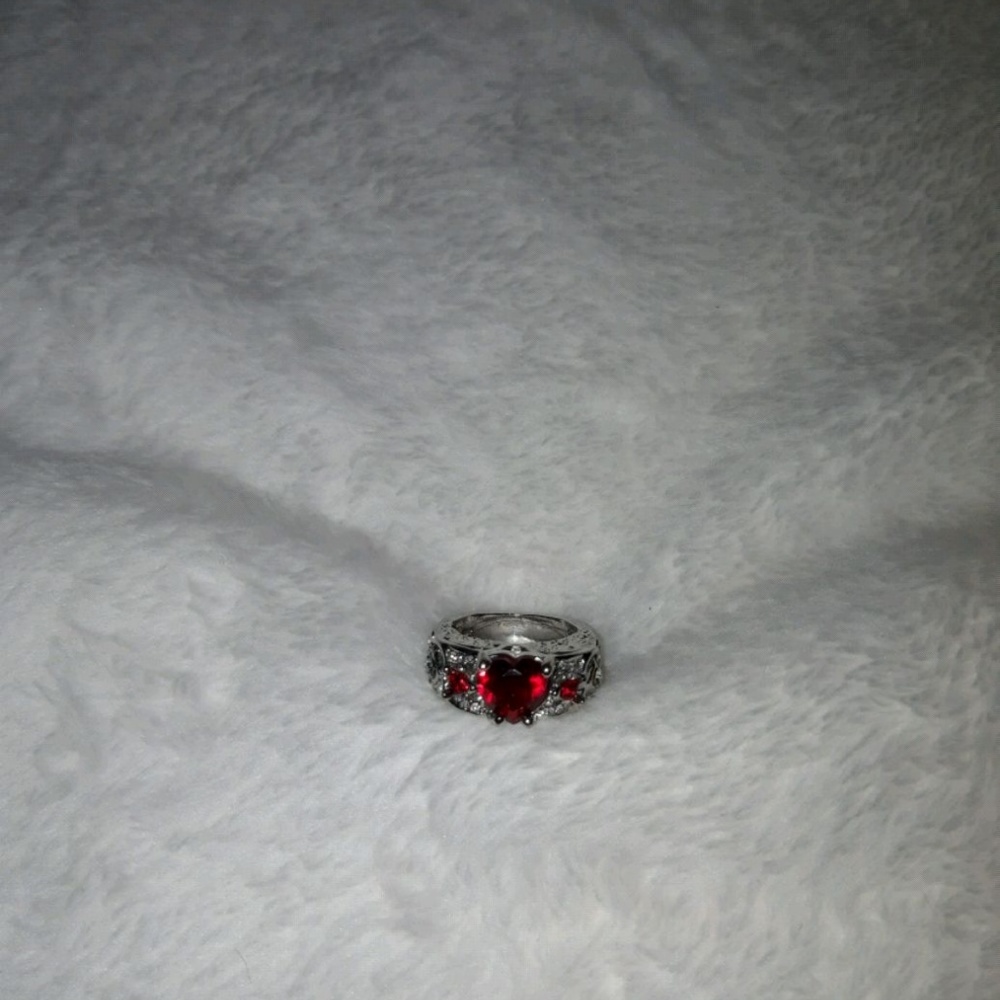 Ring - Picture 2 of 2